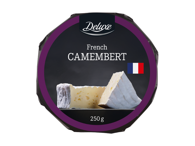 Prancūziško Camembert sūrio pakuotė, 250 g, su Prancūzijos vėliava.