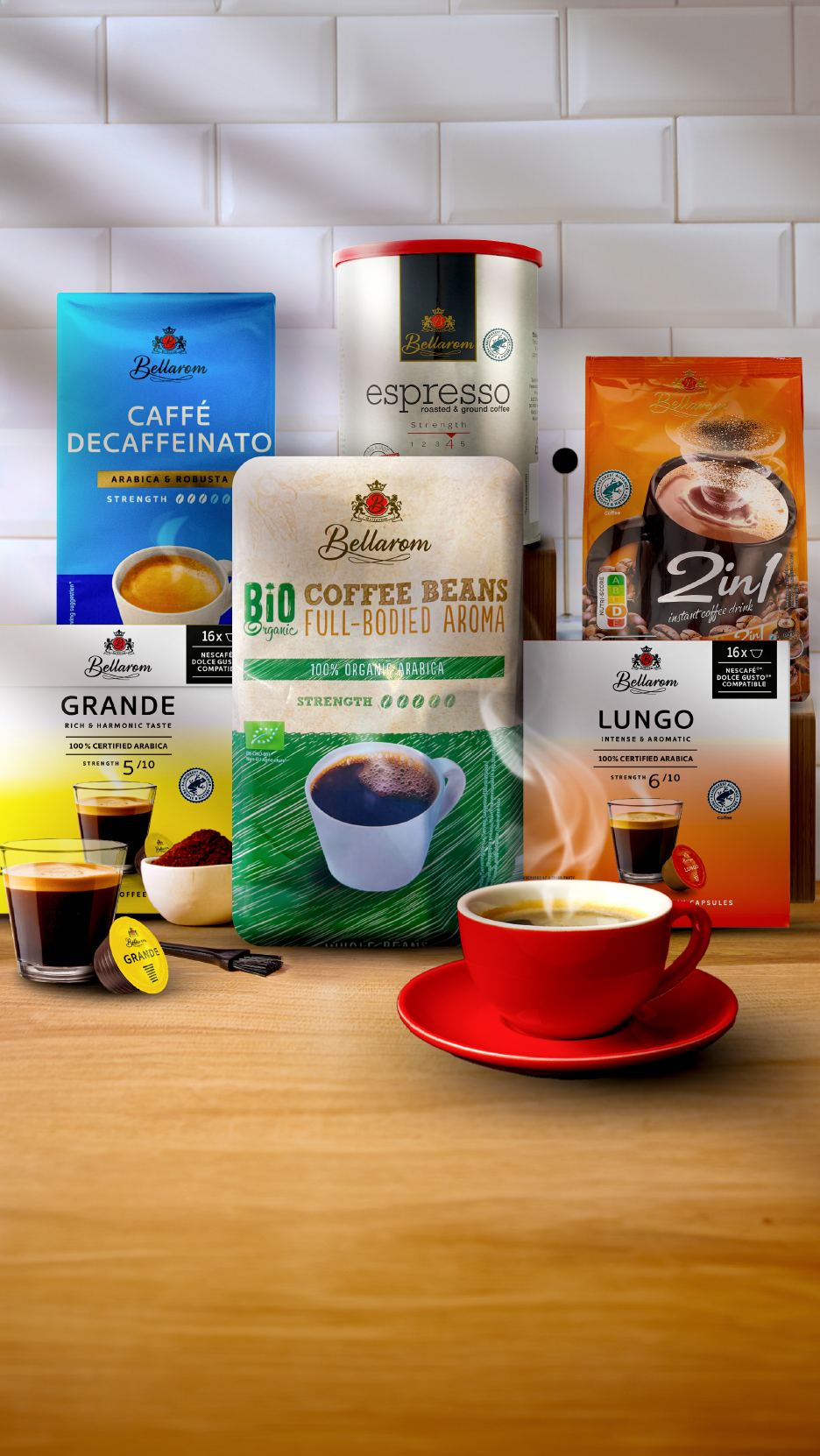 Įvairūs „Bellarom“ kavos produktai, įskaitant pupeles, maltą kavą, tirpią kavą ir kapsules.