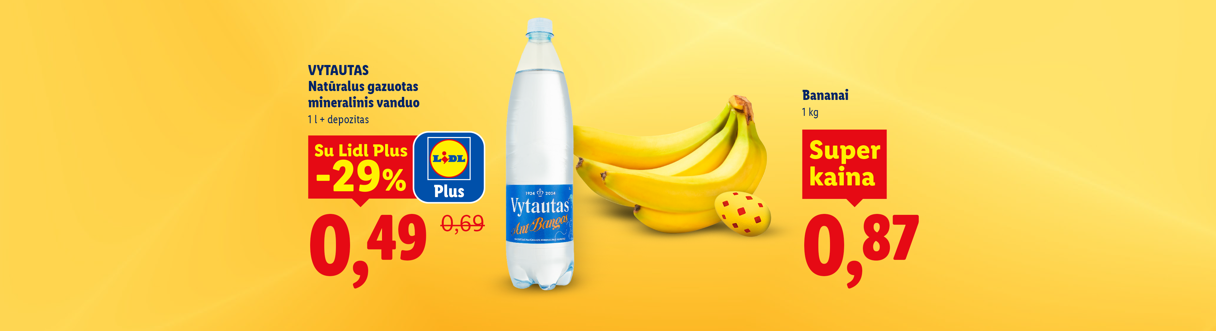 Mineralinis vanduo ir bananai su nuolaidomis, nurodytomis kainomis.